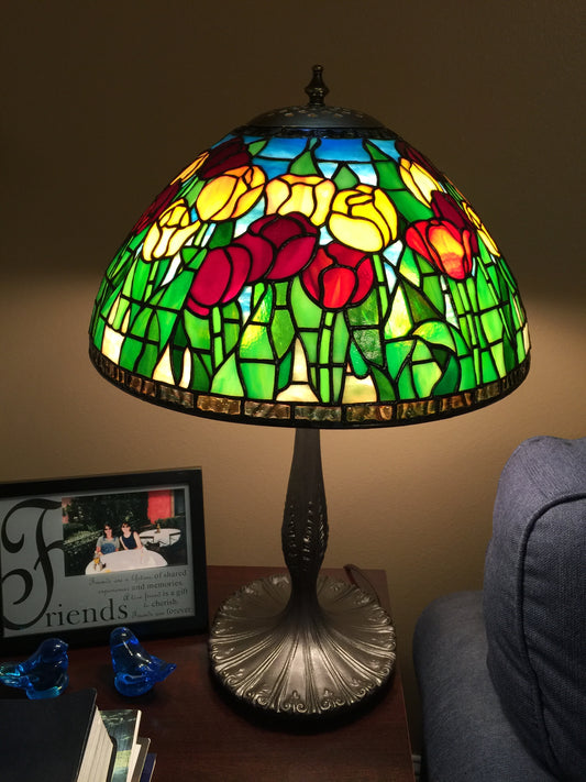Tiffany 16” Tulip Lamp