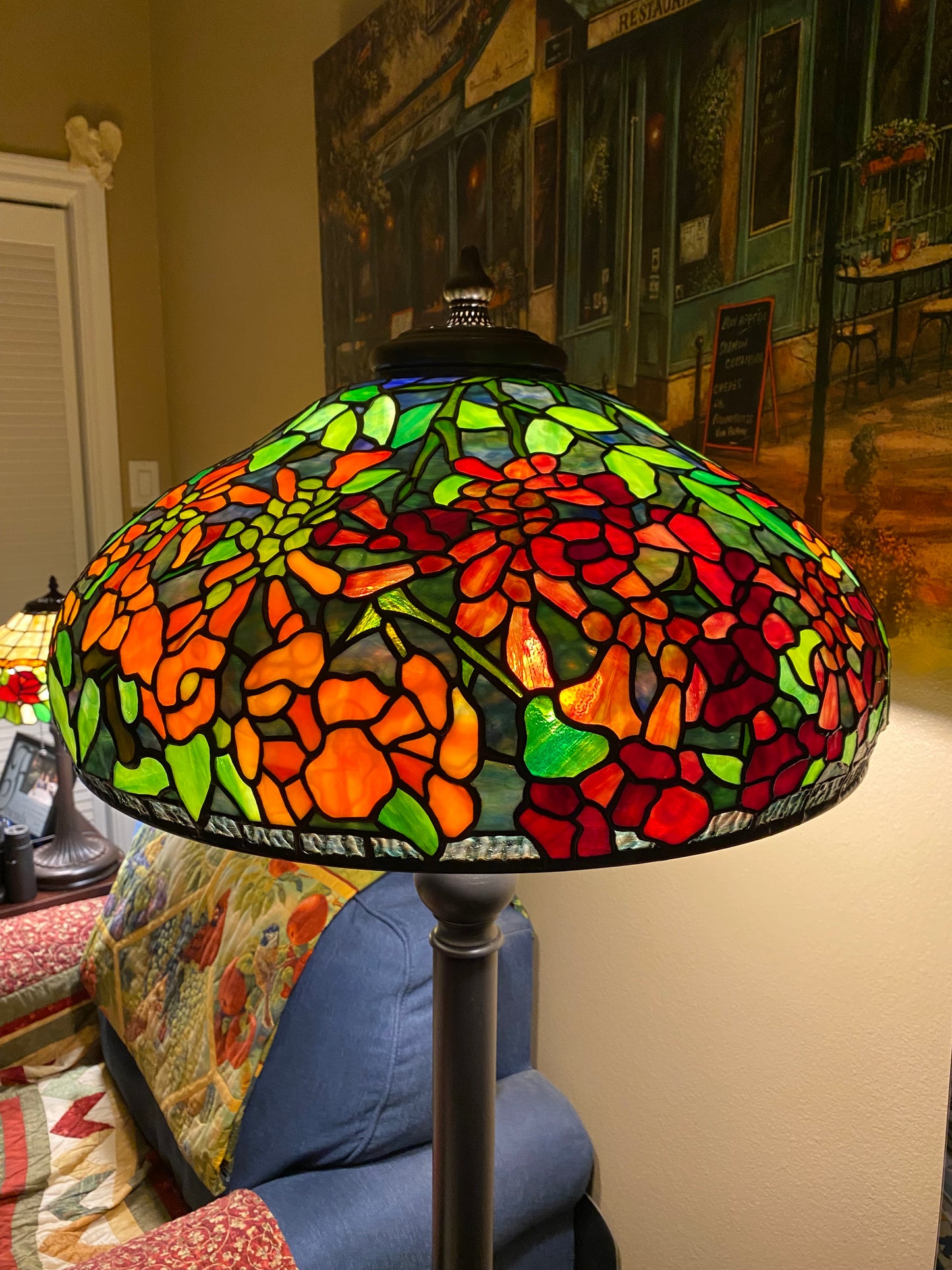 Tiffany 22” Trumpet Vine Turban Lamp