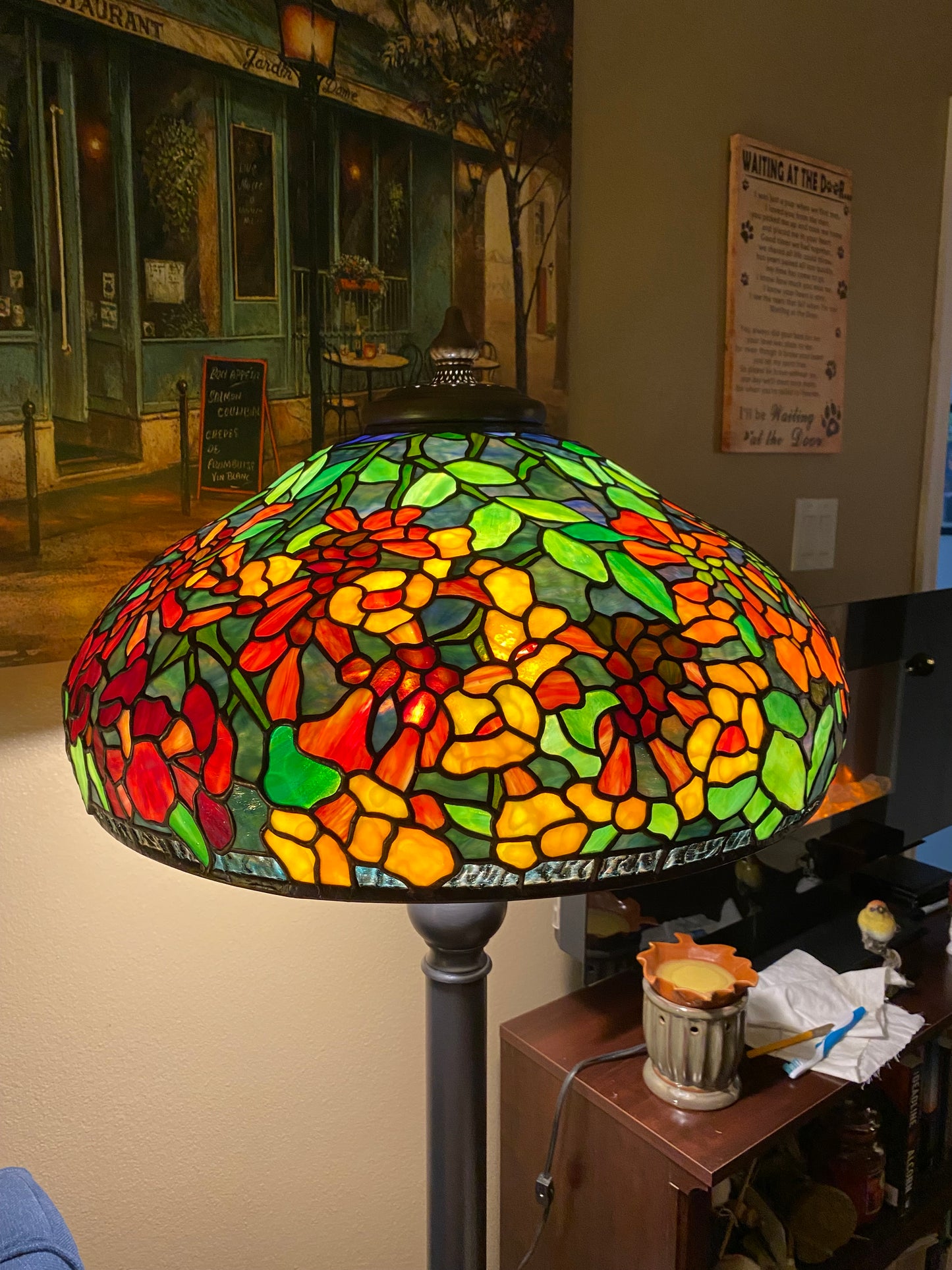 Tiffany 22” Trumpet Vine Turban Lamp