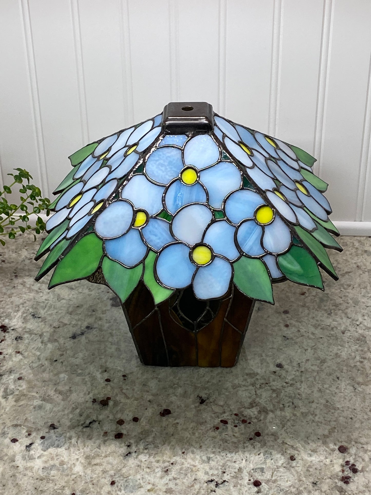 Birdhouse Flower Lamp